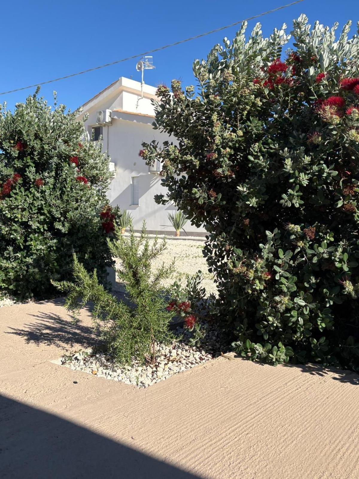 Casa Vacanze Gioberta Menfi Exterior photo